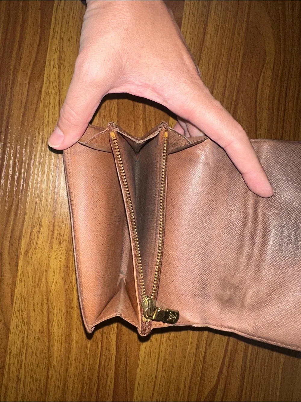 Authentic Luis Vuitton Brown Monogram Bifold Wallet